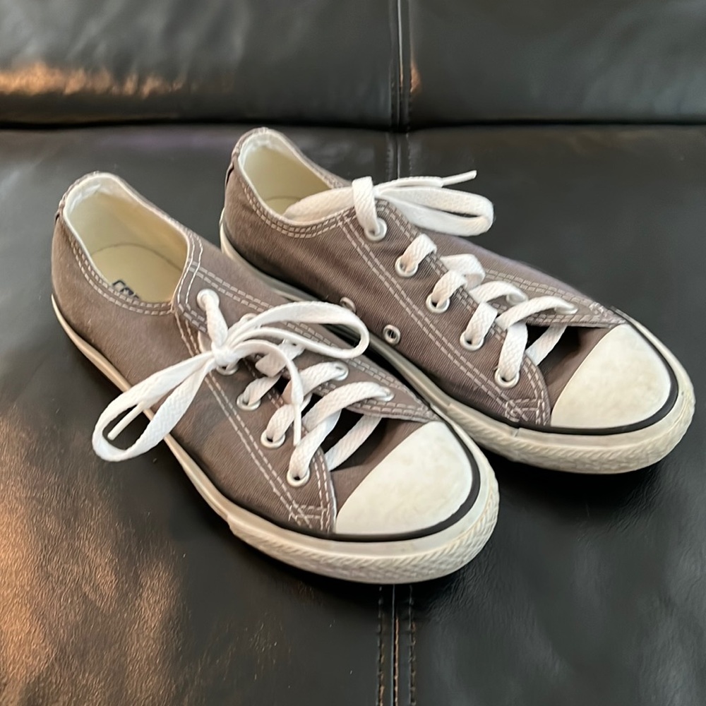 Grey converse All-stars